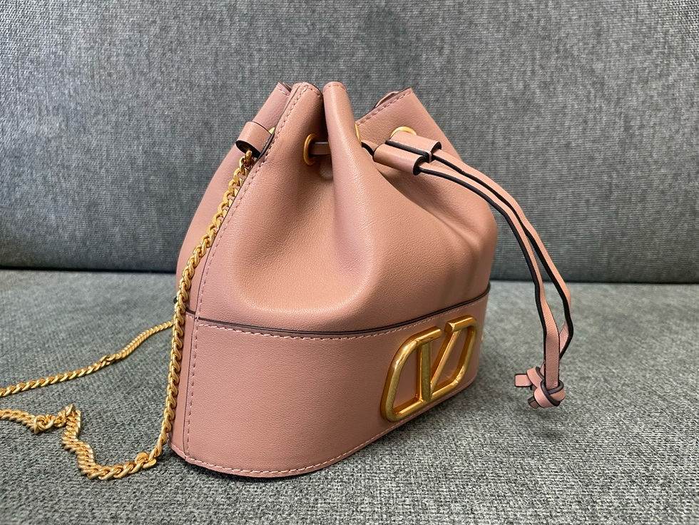 Thumbnail: VALENTINO GARAVANI VLOGO BUCKET BAG 