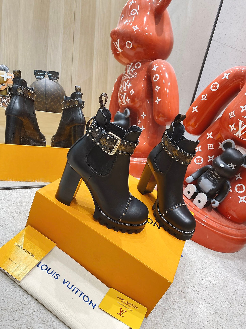 Thumbnail: LV STAR TRAIL ANKLE BOOTS