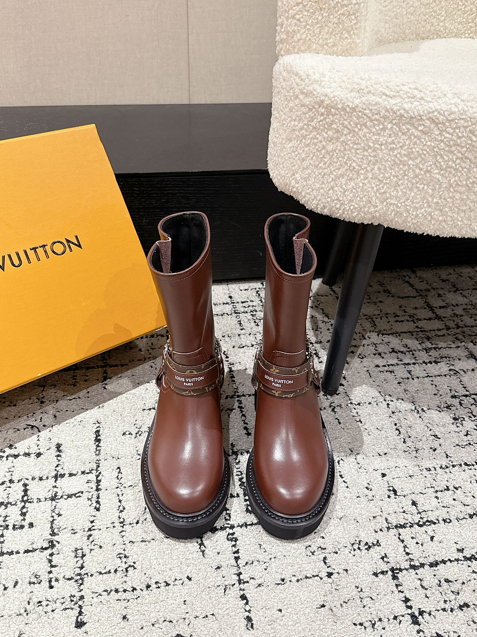 Thumbnail: LV BEAUBOURG ANKLE BOOTS