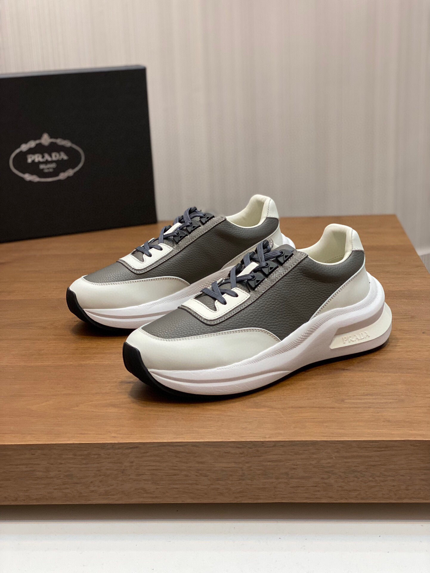 PRADA SNEAKERS