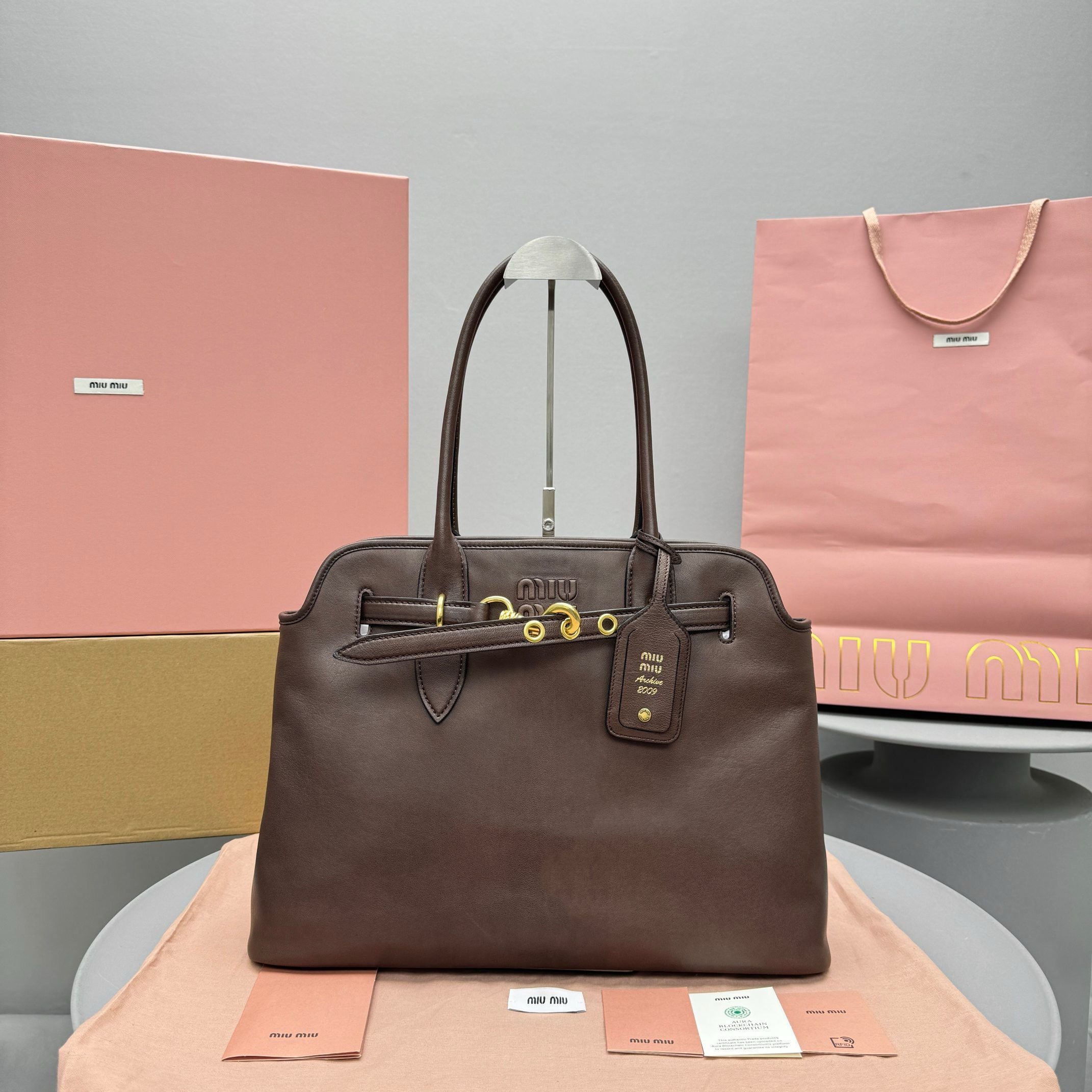 MIU MIU AVENTURE LARGE TOTE BAG 