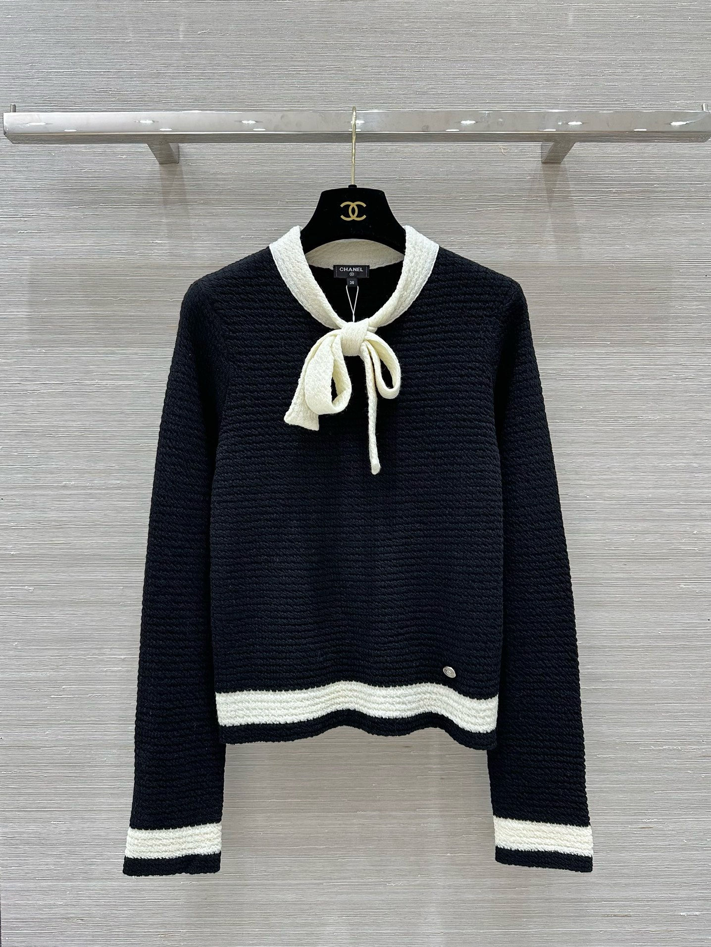 CHANEL SWEATER