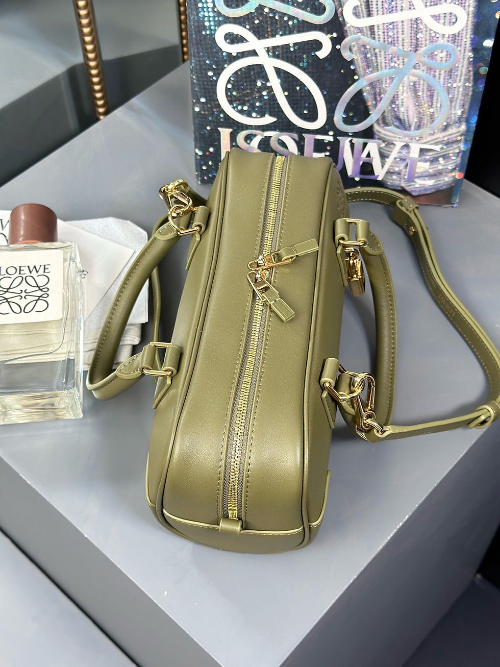 Thumbnail: LOEWE AMAZON CROPPED BAG 