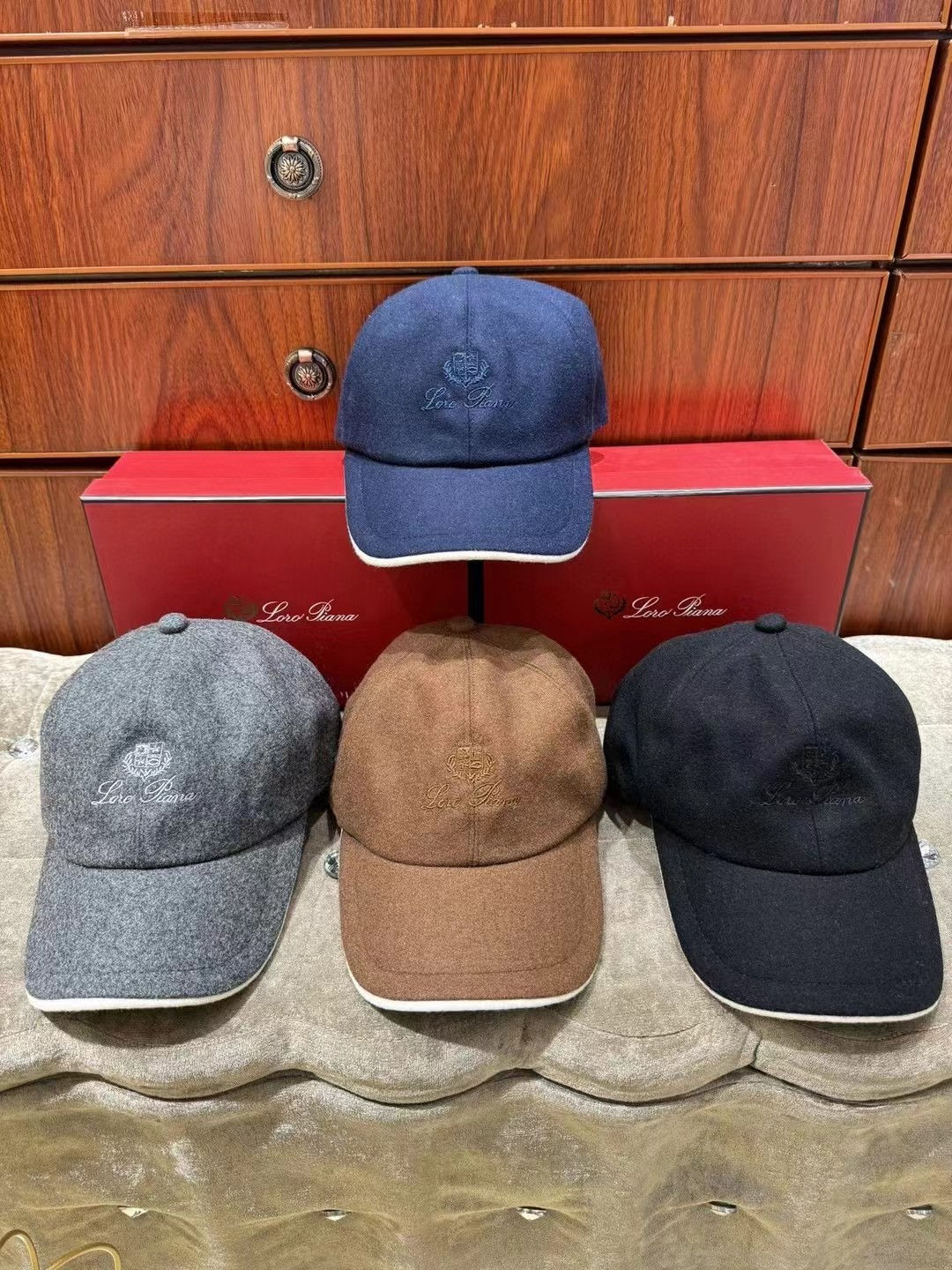 LORO PIANA CAP