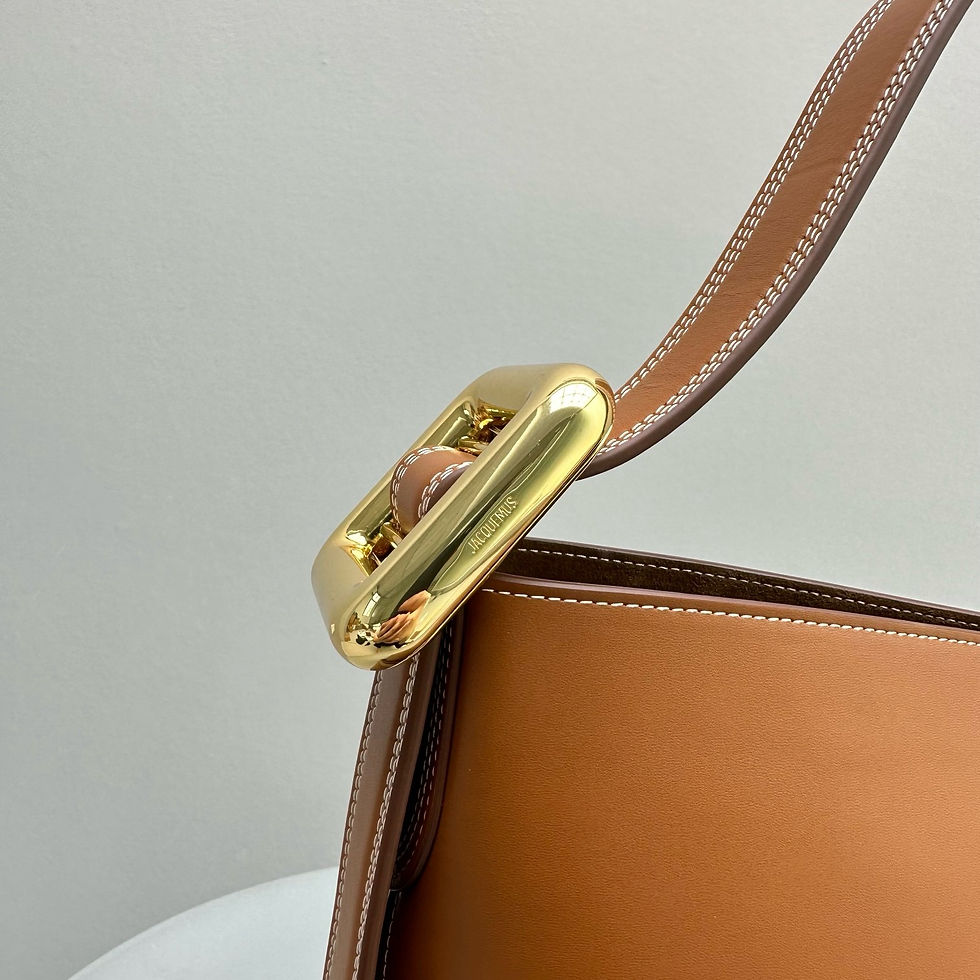 Thumbnail: JACQUEMUS LE PETIT REGALO SMALL BAG