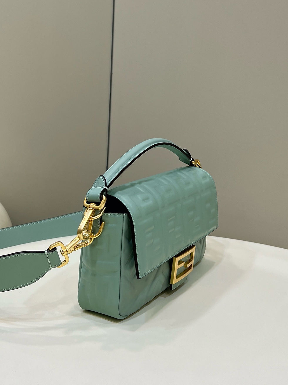 Thumbnail: FENDI BAGUETTE SMALL BAG