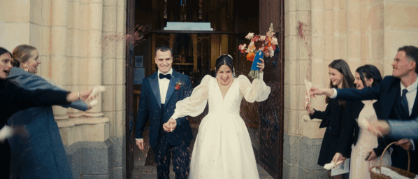 Jeanne & Esteban.gif