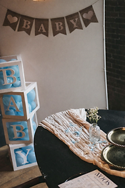 blauwe versiering voor babyshower bij Noos in zeeuwsvlaanderen