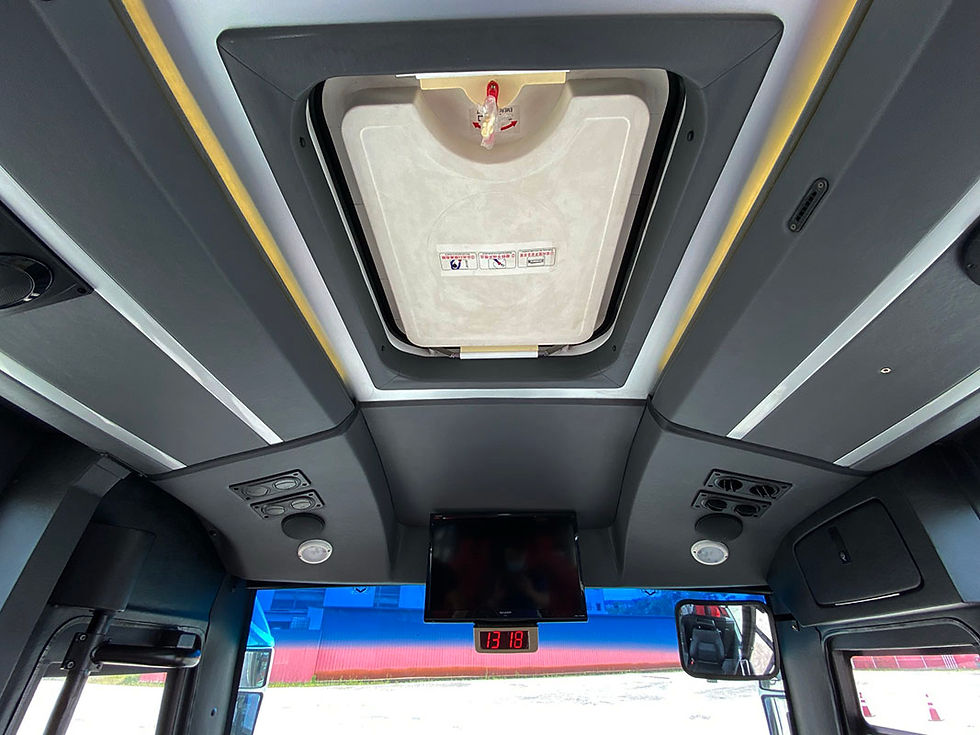 Alpha-M8-Interior-05