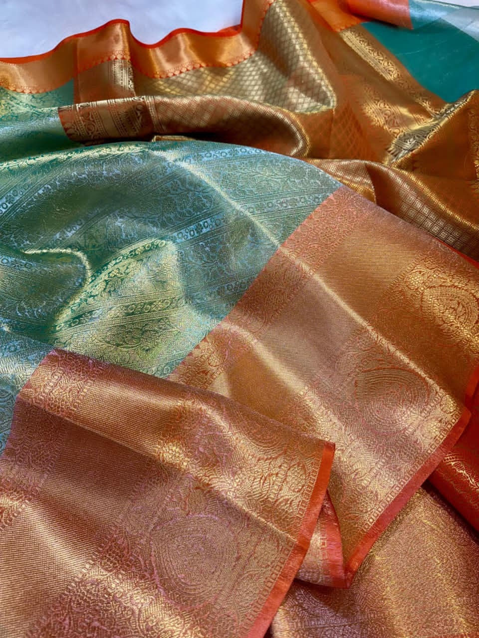 Banarasi Kanchipuram Soft Silk Saree DBT178