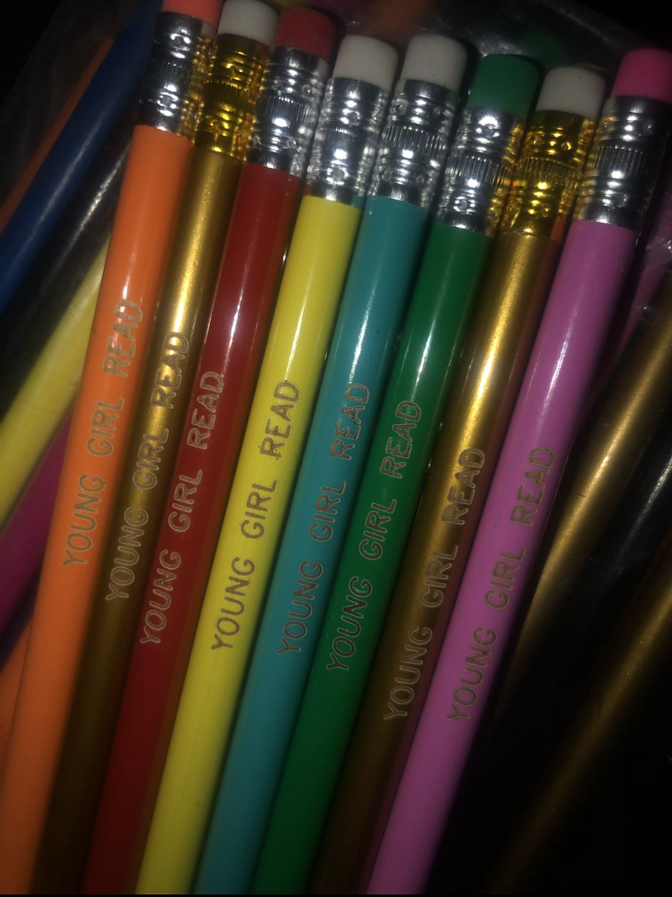 Thumbnail: Young girl read collection pencils 