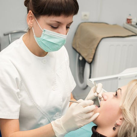 ¿EN QUÉ CONSISTE LA PERIODONCIA?