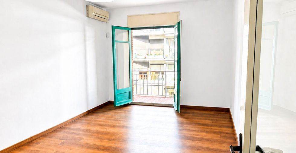 Comedor piso en venta Nova Esquerra de l'Eixample 83m2