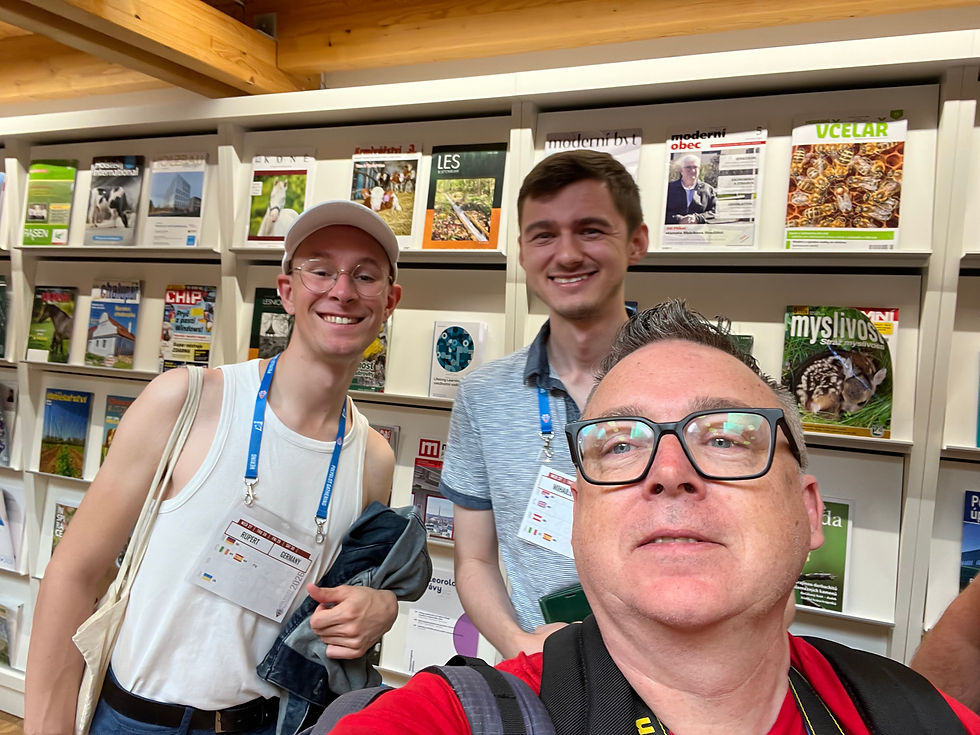 New friends at the Croatian table 