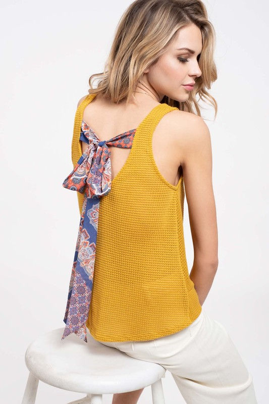 Blusa sin Mangas Tejida con Cruce Frontal