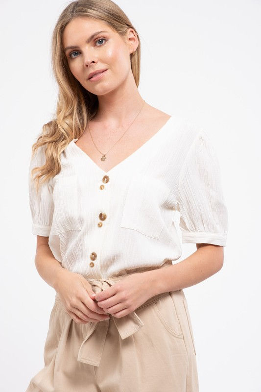 Blusa de Botones y Bolsillos Frontales