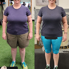 Woman posing for weightloss transformation photo at FITNESSBYAD