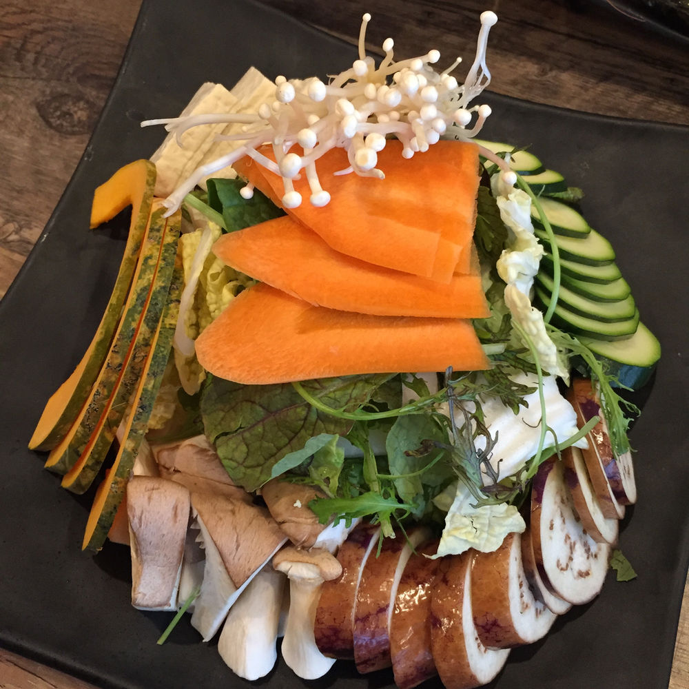 5 Great Reasons to Dine at a Local Restaurant