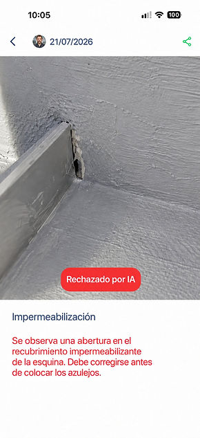 App de gestión de obras: la IA rechaza la foto de la impermeabilización — rotura antes de alicatar