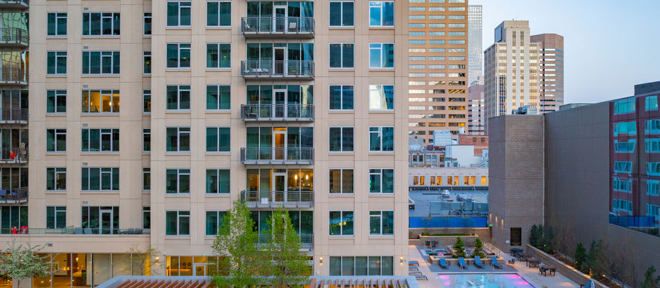 4 Star Hi-Rise Apartments