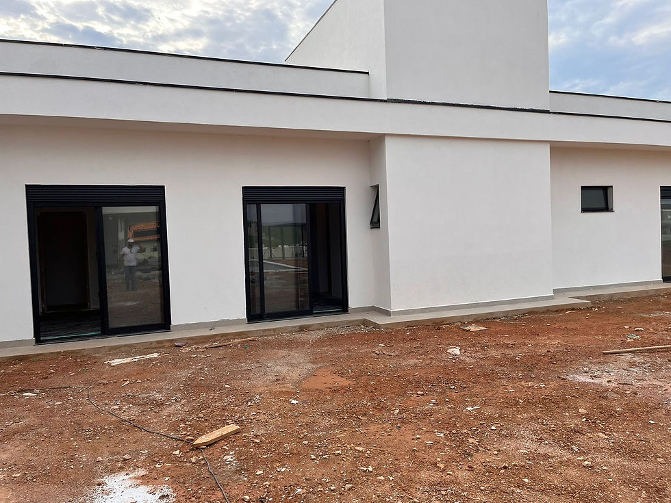 Na Vidros Cristal Sorocaba, oferecemos instalação de vidros temperados, box de vidro e acrílico, esp