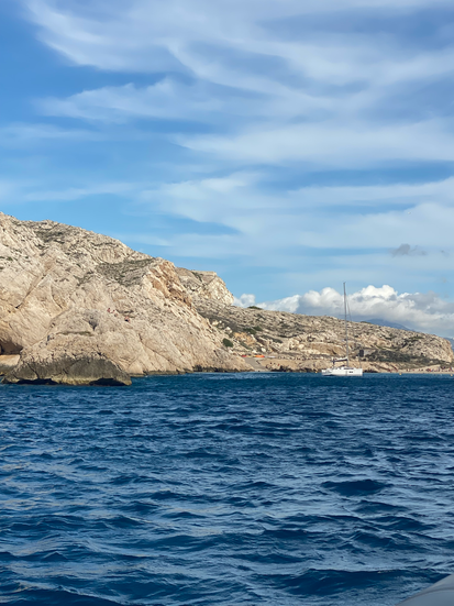 les falaises blanches des calanques
