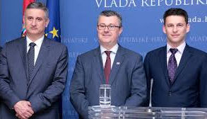 UDAR NA MEDIJE Prvih 100 dana Vlade Tomislava Karamarka