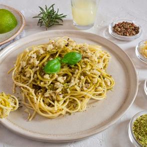 Manistra u toču od pistacsa