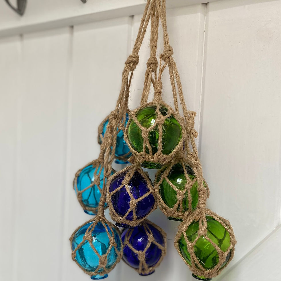 Thumbnail: COASTAL GLASS THREE FISHING FLOAT GARLAND