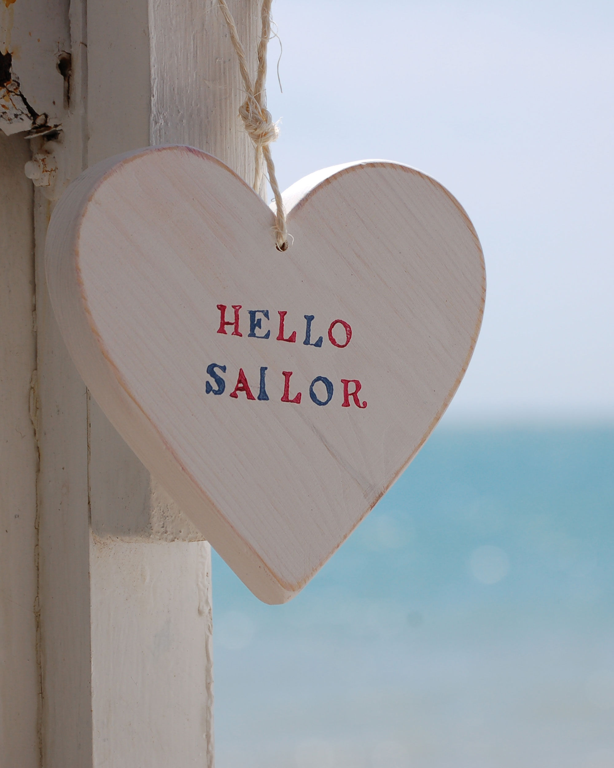 HELLO SAILOR HANGING HEART