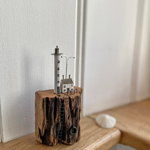 LIGHTHOUSE & COASTAL COTTAGE DRIFTWOOD DECORATION | The Coastal ...