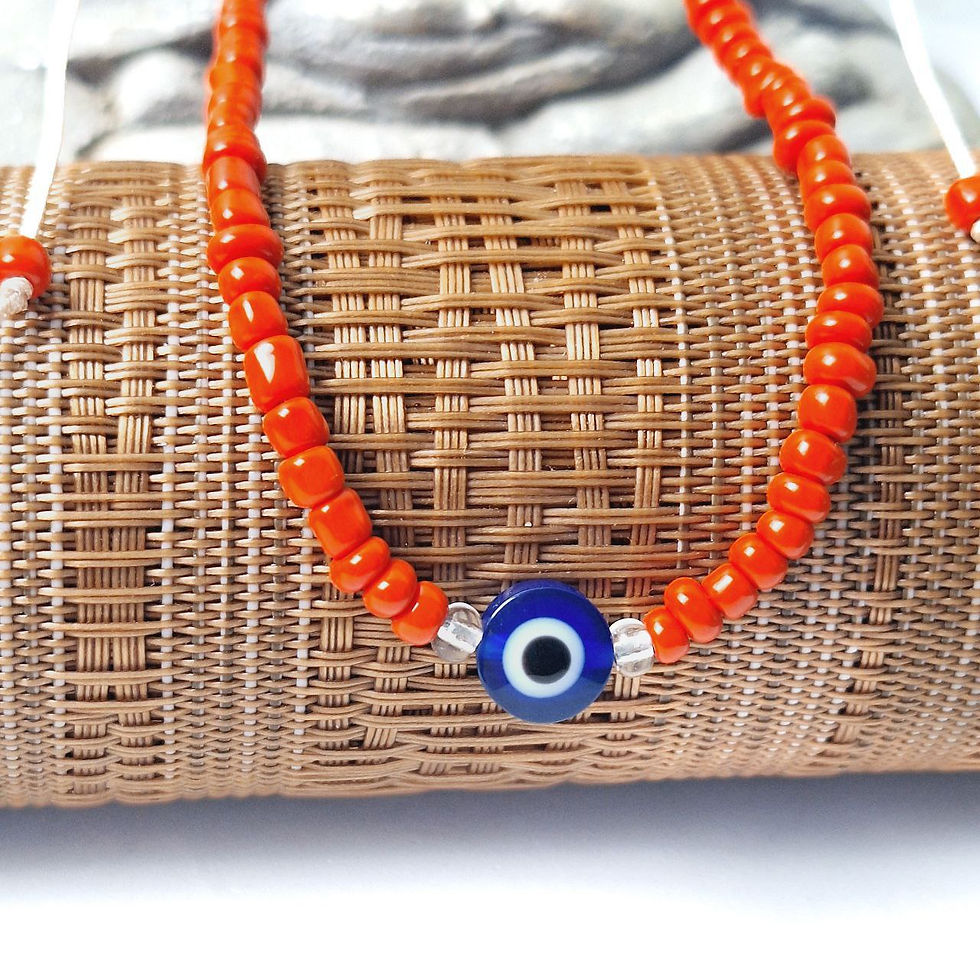 Colar de miçanga vermelho com olho grego azul royal