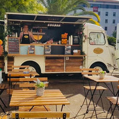 Nos plateaux repas pour les exposants d'un salon du Vintage dans le Sud de la France