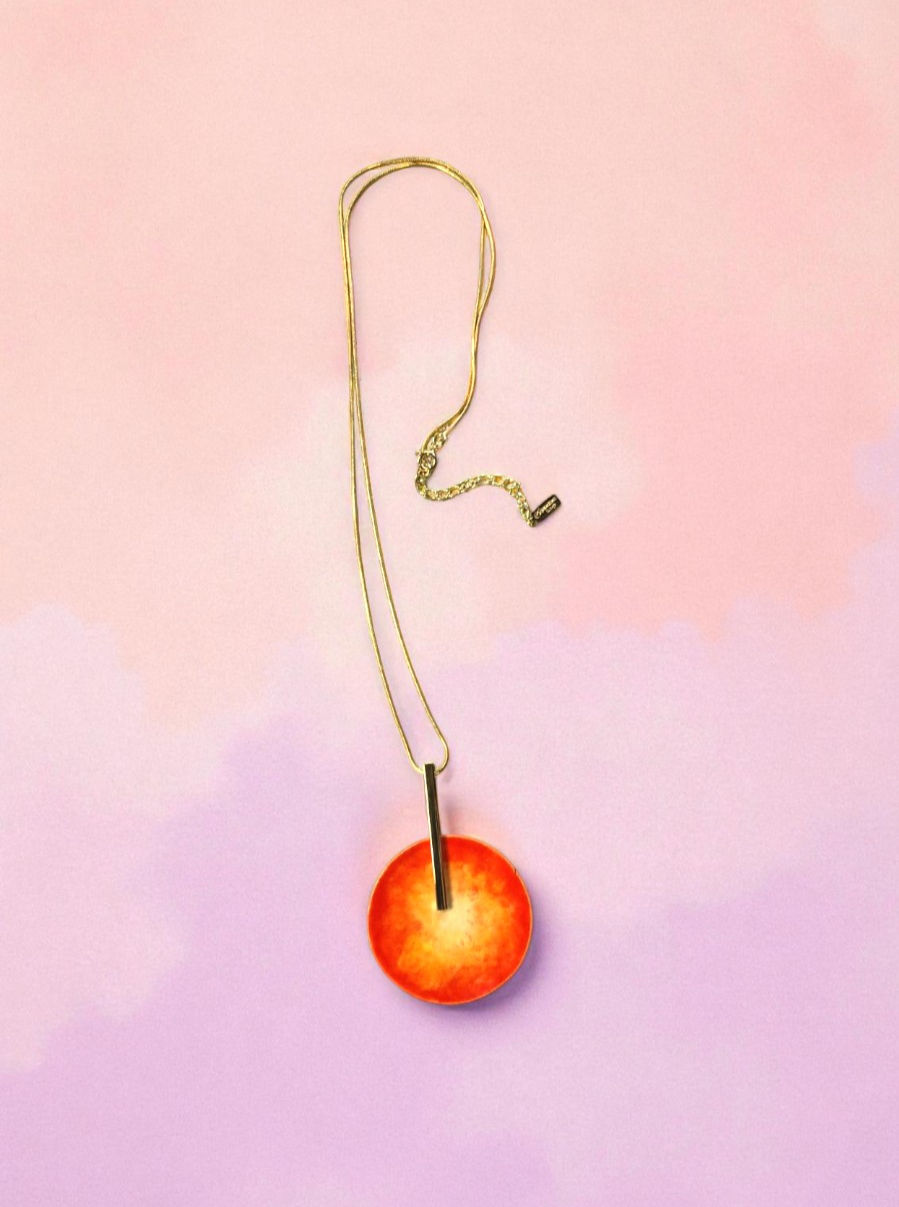 Colar Aromático Galáxia Vermelha