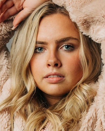 Dana Douthwaite.jpg