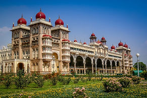 Maharajahs-Palace-in-Mysore-1024x667.jpg