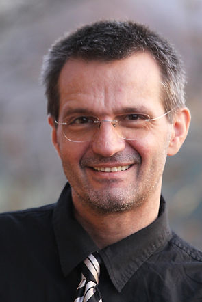 Dr. Karácsony.jpg