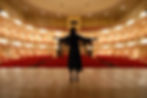 Dona Ica e o Teatro Municipal.JPG