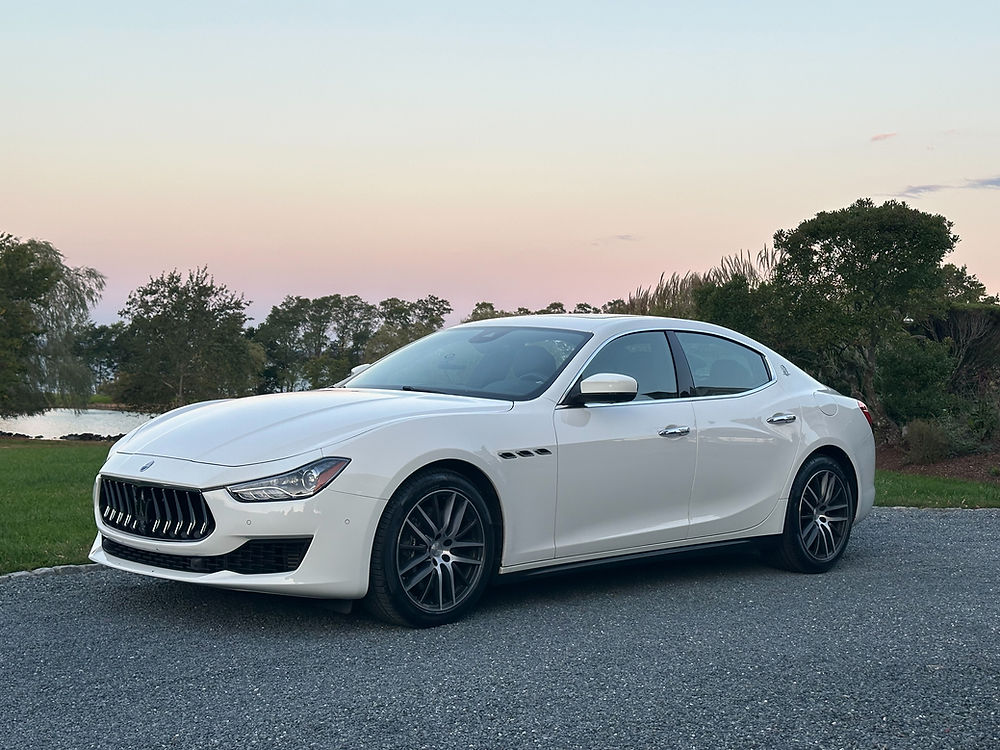 Maserati Ghibli SQ4 after a premium auto detail service.