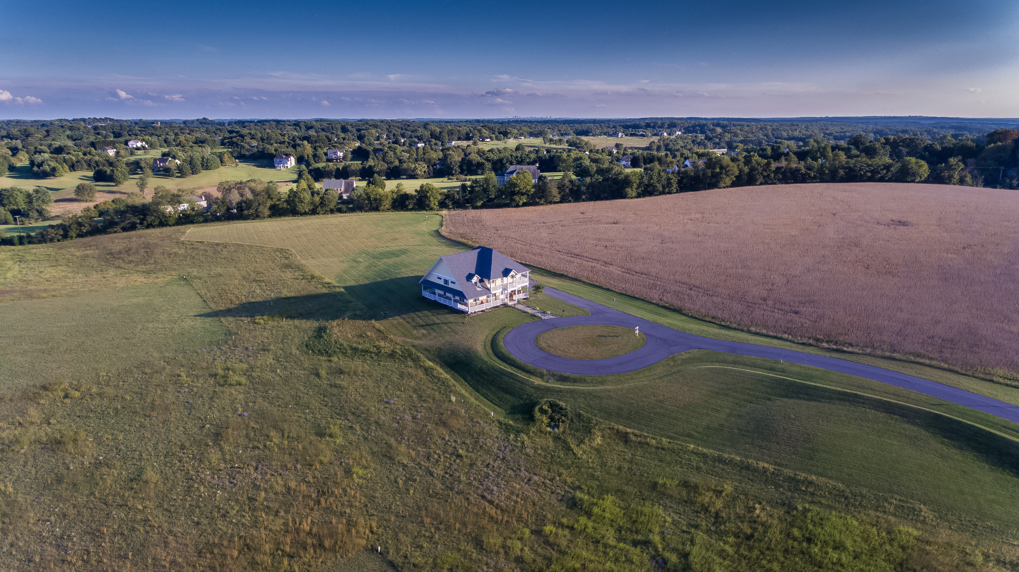 Brami Manor estate