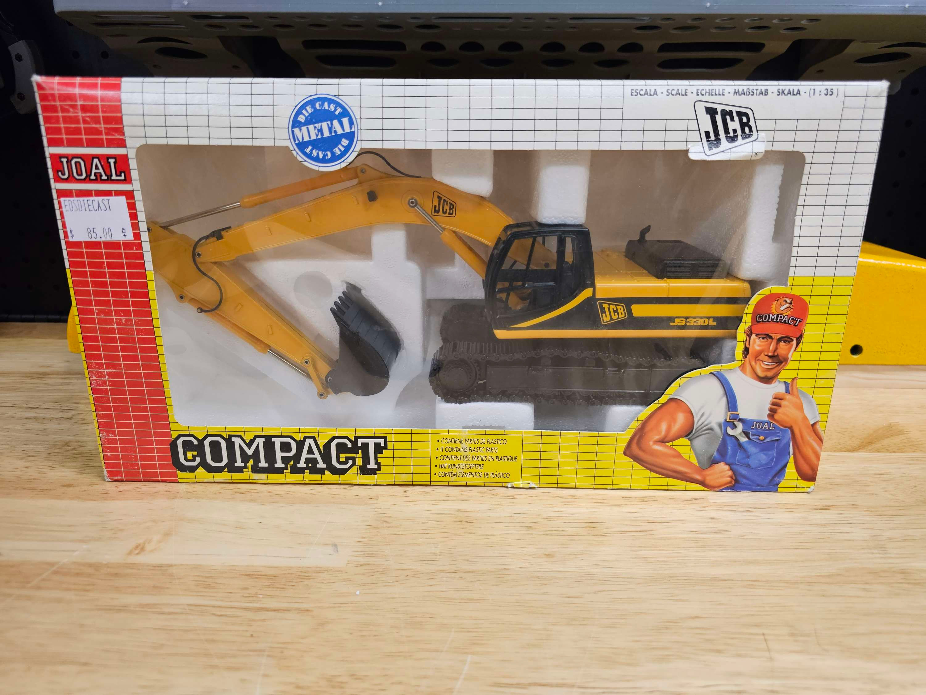 JCB 330L Excavator 1/32