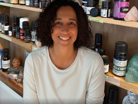 The Grounded Guide to Tarot Reading in Glenview: What to Expect