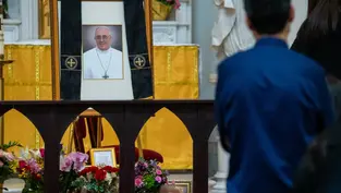 Fieles se unen en una Misa especial por el papa Francisco en la Catedral Basílica de la Inmaculada Concepción