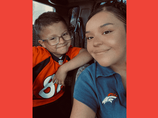 De residente de refugio a navegadora de vivienda: El camino de Jade con Samaritan House