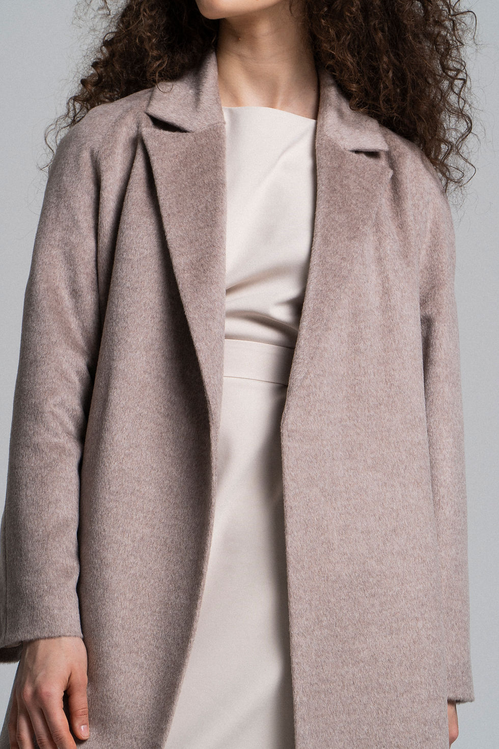 Thumbnail: Пальто на запахе