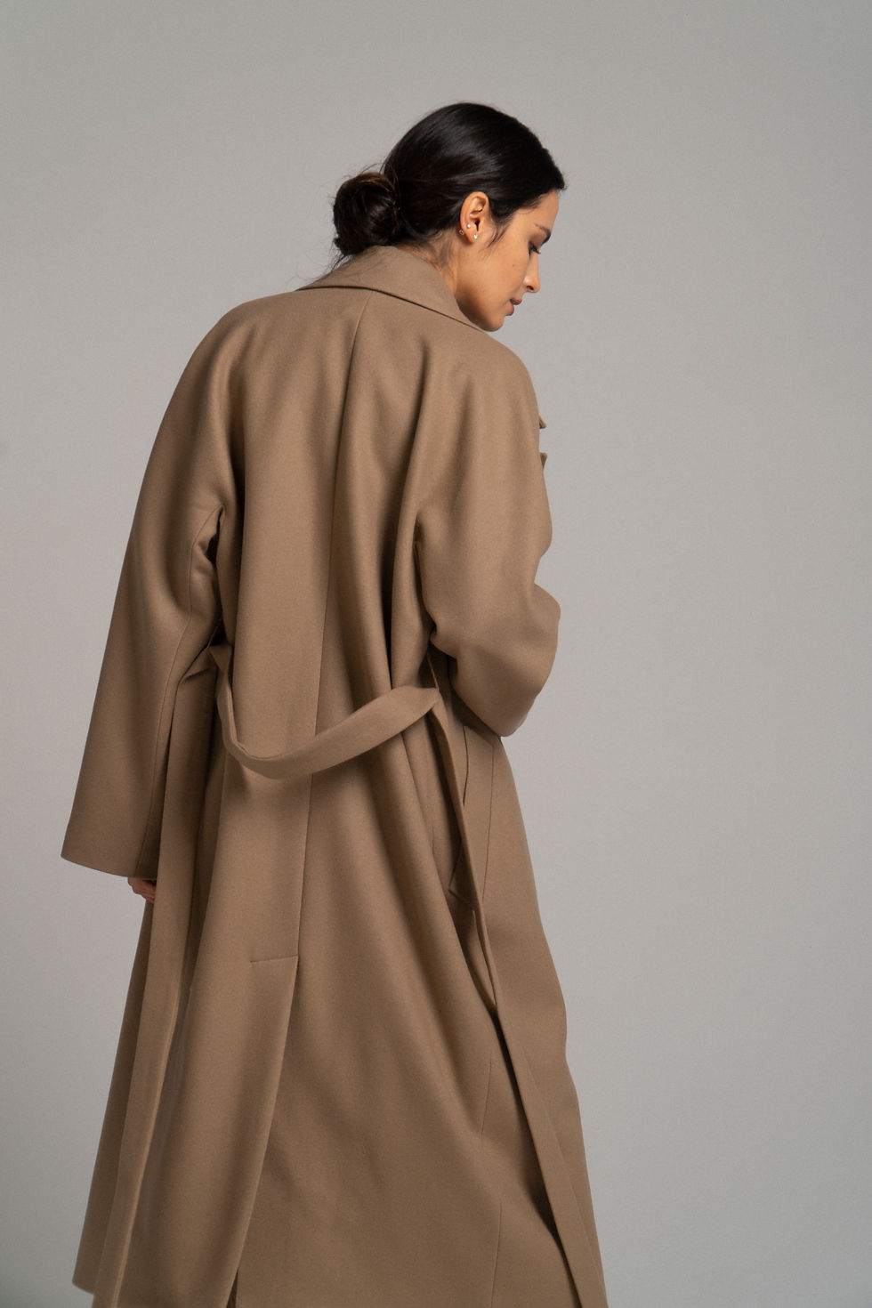 Thumbnail: Пальто на запахе с цельнокроеным рукавом