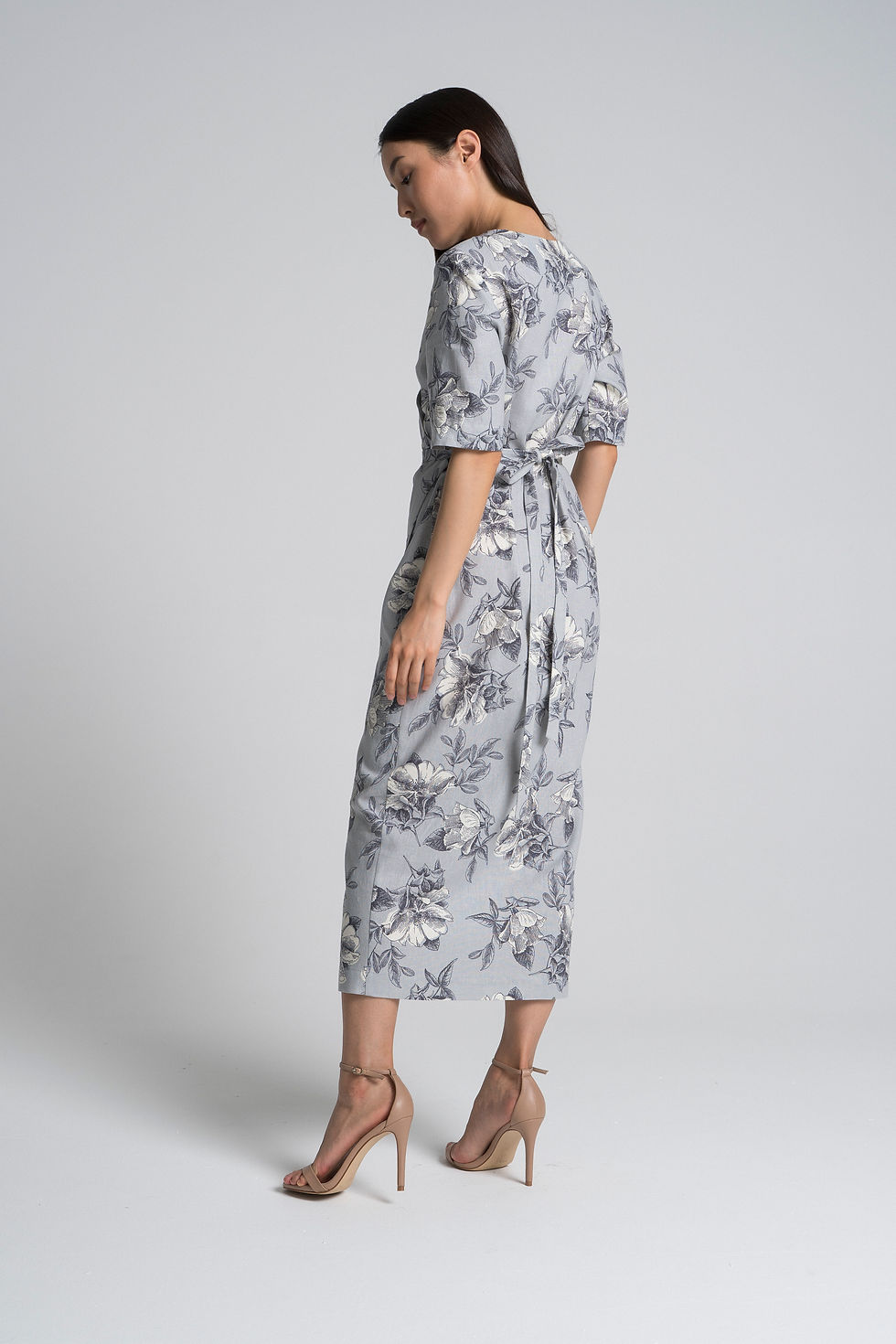 Thumbnail: Платье на запахе и с принтом