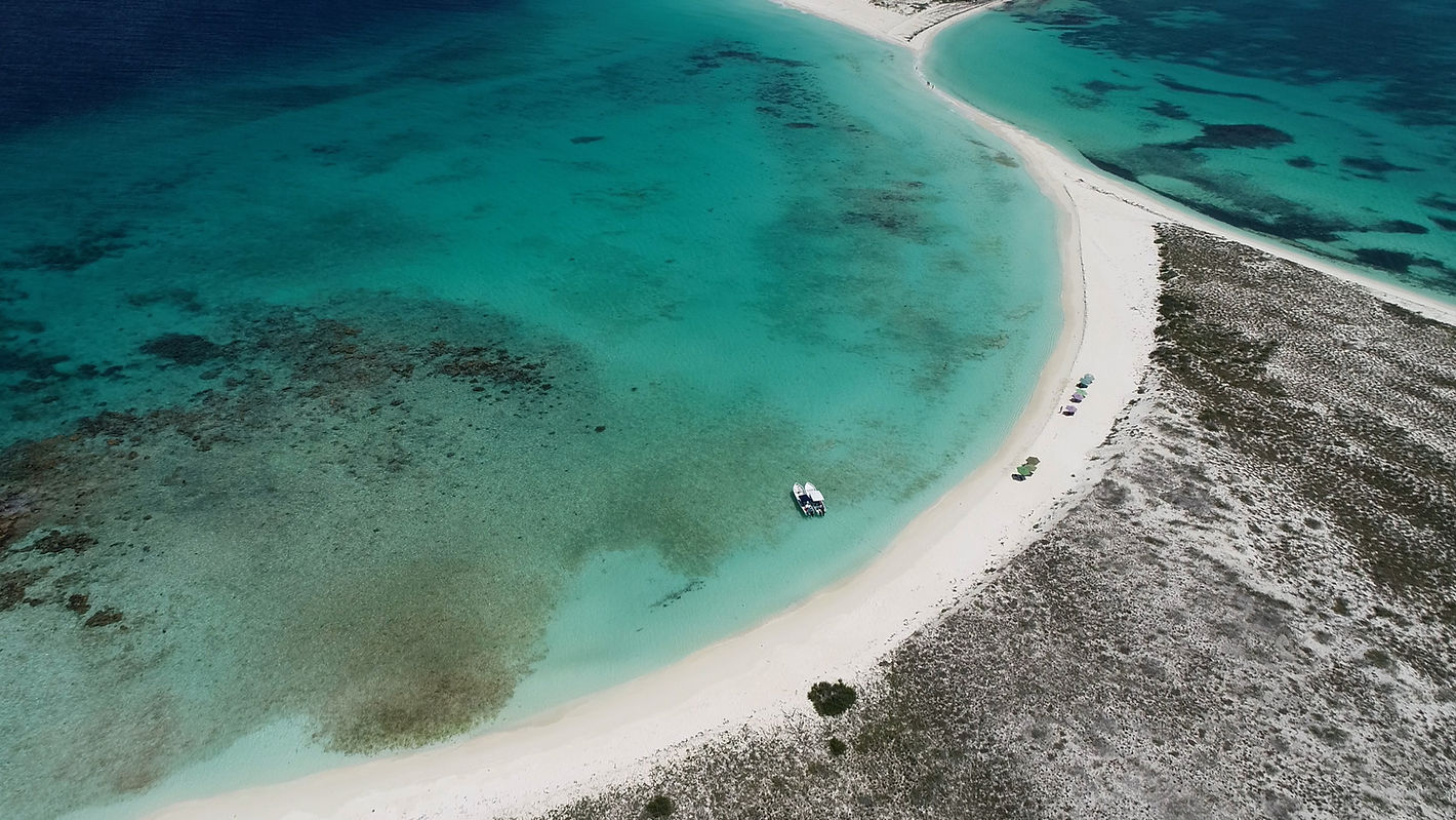 Cayo de Agua viaja con posada eva al paso de Moisés en Los Roques