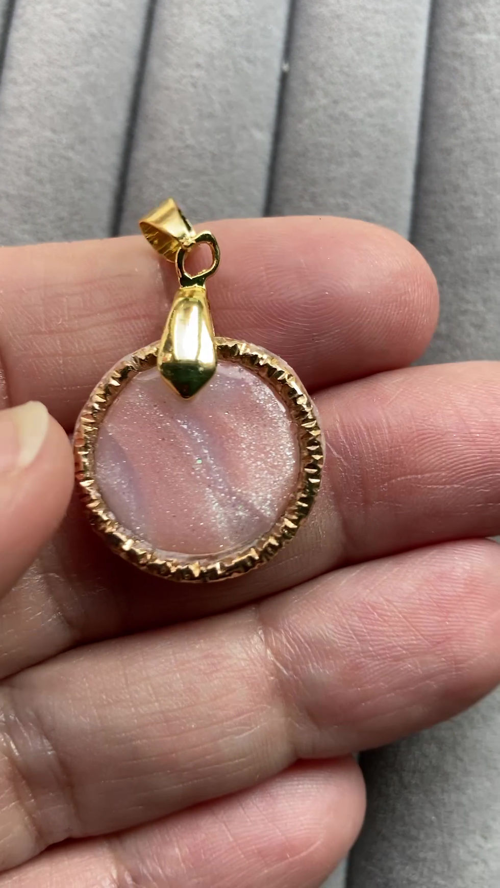 Thumbnail: Pink and white round pendant
