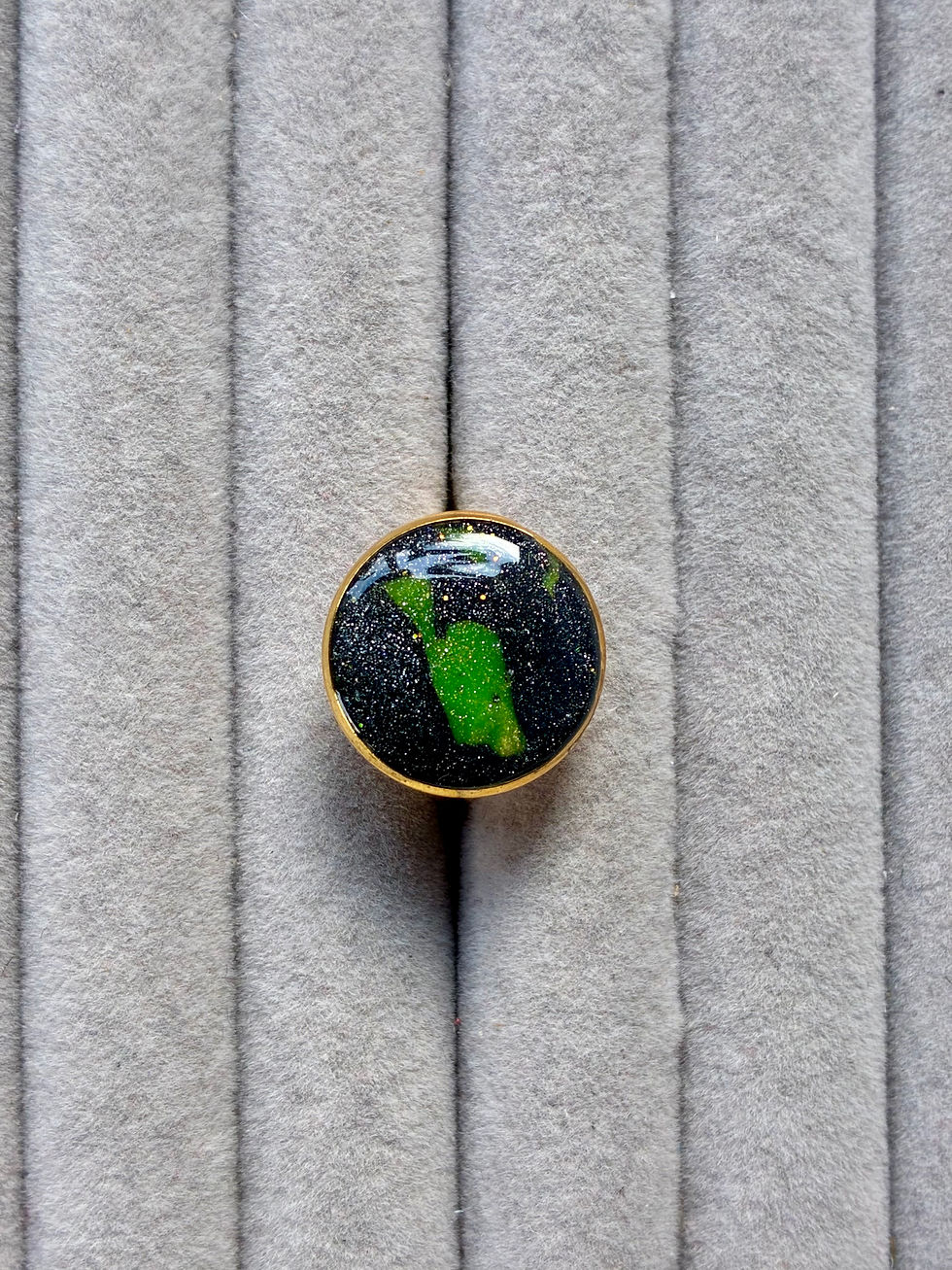 Thumbnail: Gold plated green and black polymer clay ring and bracelet set
